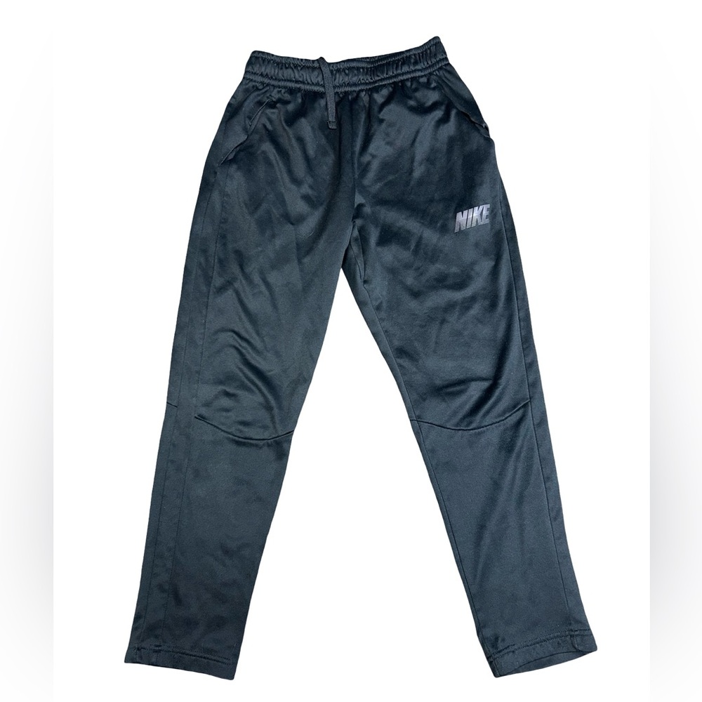 Nike Men's Black Training Joggers with Subtle Logo